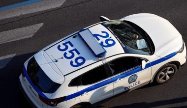 Ποινή φυλάκισης στον 27χρονο γνωστό τράπερ που έτρεχε με 182 χλμ/α.ω. στην ΠΑΘΕ – «Ζητώ συγγνώμη, ήταν λάθος μου»