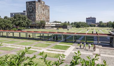 Μεξικό: Εξετάζονται ξανά 58.000 φοιτητές που όλοι τους έγραψαν τέλεια… λόγω εξωτερικής βοήθειας