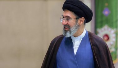 Ιρανικά ΜΜΕ: Ιδιαίτερα κρίσιμη η κατάσταση της υγείας του Μ.Χαμενεΐ – «Μπορεί να πεθάνει από μέρα σε μέρα»