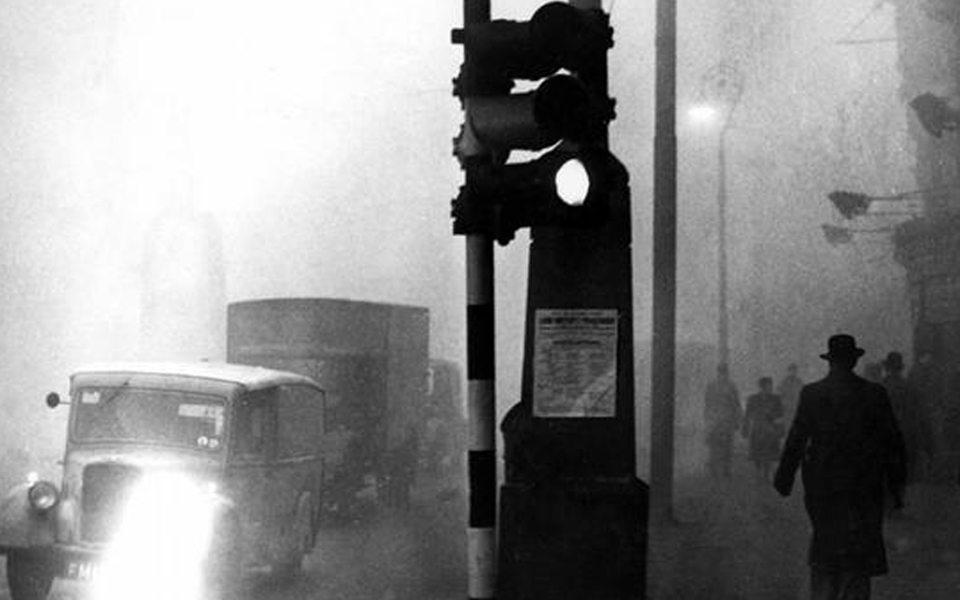 Αυτό το γνωρίζατε; – Πότε και πού τοποθετήθηκε το πρώτο φανάρι στους ελληνικούς δρόμους