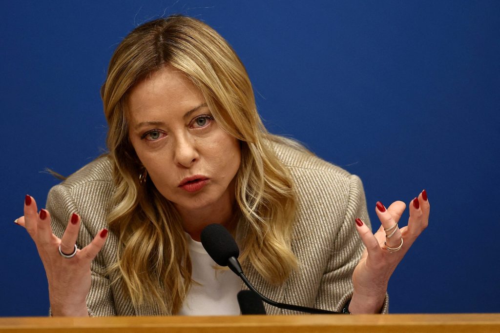Τ.Μελόνι «Δεν δεχόμαστε τελεσίγραφα» – Σκληρή κόντρα Ρώμης–Μαδρίτης για τα σύνορα Σένγκεν