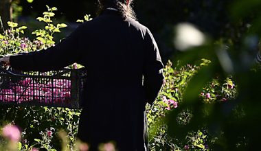 Μοναχός στην Πάφο επιτέθηκε με μαχαίρι και τραυμάτισε δύο άτομα