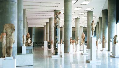 Γιατί τα μουσεία κρατούν χιλιάδες αντικείμενα που δεν εκθέτουν ποτέ στο κοινό;