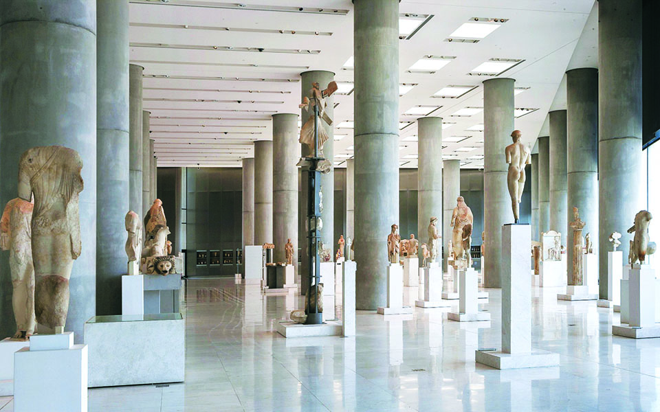 Γιατί τα μουσεία κρατούν χιλιάδες αντικείμενα που δεν εκθέτουν ποτέ στο κοινό;