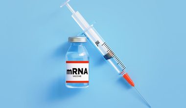 Νέα μελέτη εντόπισε δύο βραχυπρόθεσμες αλλαγές στον κερατοειδή μετά το mRNA εμβόλιο κατά του Covid-19
