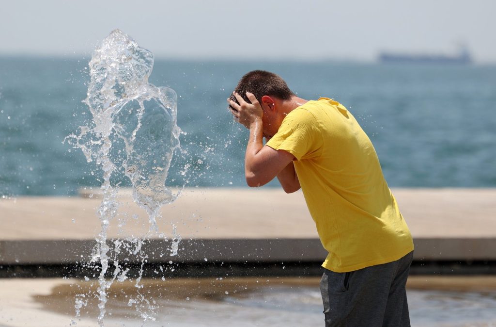Μια «ανάσα» από τους 40°C ο υδράργυρος σήμερα: Ποιες περιοχές «ψήθηκαν»