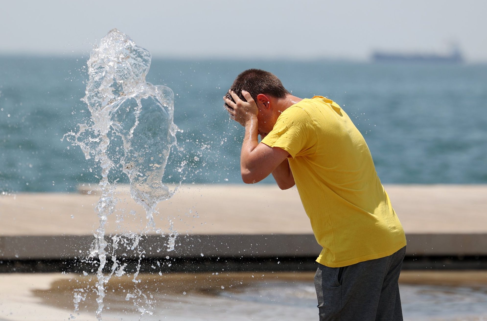 Μια «ανάσα» από τους 40°C ο υδράργυρος σήμερα: Ποιες περιοχές «ψήθηκαν»