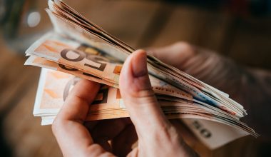 Τι συμβαίνει με τα χρήματά μας όταν τα ξεχνάμε για πολύ καιρό σε έναν τραπεζικό λογαριασμό
