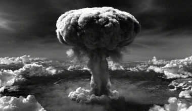 Σαν σήμερα το 1945: Το Ναγκασάκι γίνεται στόχος της δεύτερης ατομικής βόμβας