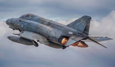 Το Ιράν ενεργοποιεί τα F-4 Phantom για βομβαρδισμούς: Τα αμερικανικά μαχητικά σε ετοιμότητα να χτυπήσουν Αμερικανούς