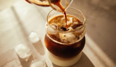 Πέντε μυστικά για τον τέλειο παγωμένο καφέ στο σπίτι