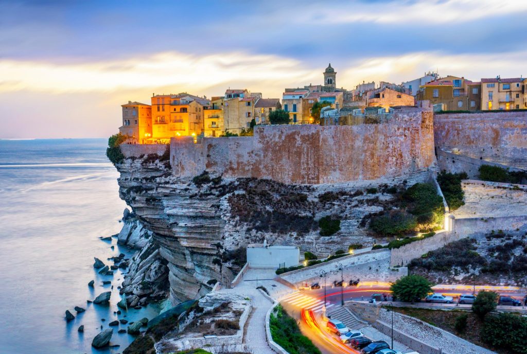 Η ελληνική ιστορία που κρύβει η Κορσική – Από τους Φωκαείς στους Μανιάτες