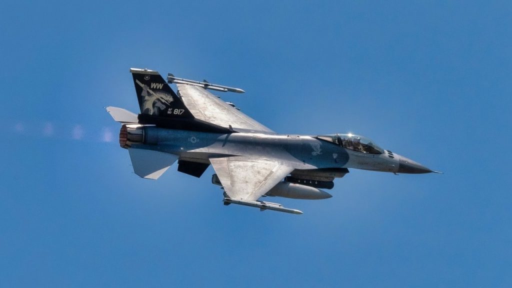 Νιου Τζέρσεϊ: Μαχητικά F-16 αναχαίτισαν δύο πολιτικά αεροσκάφη κοντά σε γκολφ κλαμπ του Ν.Τραμπ!
