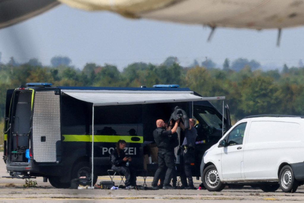 Ταράχτηκαν στο Βερολίνο: Drones εμφανίστηκαν πάνω από στρατιωτική βάση στο Μέχερνιχ – Γιατί έχει μεγάλη σημασία