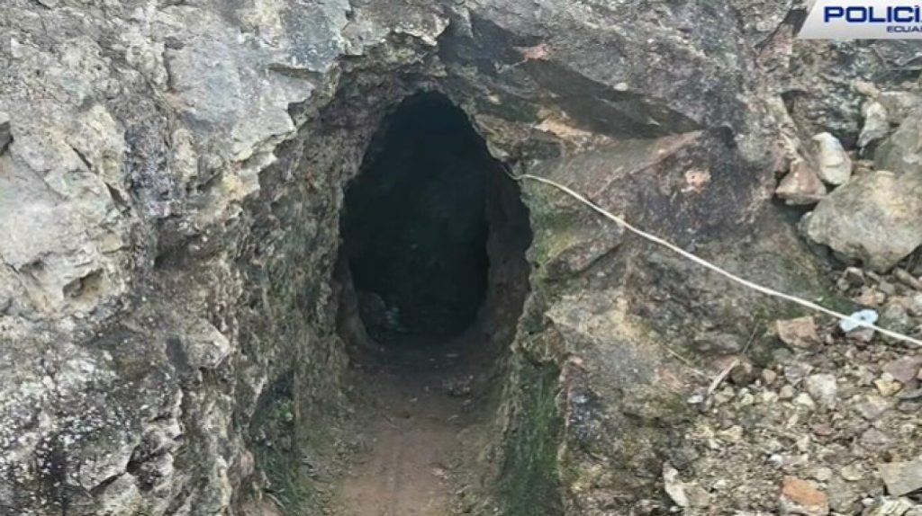 Έχει ξεφύγει η κατάσταση στην Ασουάι του Εκουαδόρ: Βρέθηκαν διαμελισμένα πτώματα μέσα σε μεταλλείο (βίντεο)