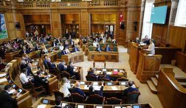 «Κόφτης» της Δανίας για το Al μέσα στα σχολεία: Κυβερνητικό πλέον το ζήτημα – «Ανεπίτρεπτο αυτό που συμβαίνει»