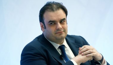 Τέλος τα μετρητά στα χωριά: Με απόφαση Κ.Πιερρακάκη τα καφενεία μετατρέπονται σε…ΑΤΜ! (έγγραφο)