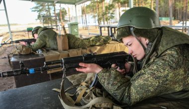 Ρωσίδα στρατιωτικός εξηγεί το πώς καταλήφθηκε το Μπελίτσκοβε χωρίς να χαθεί ούτε ένας άνδρας – Δείτε βίντεο