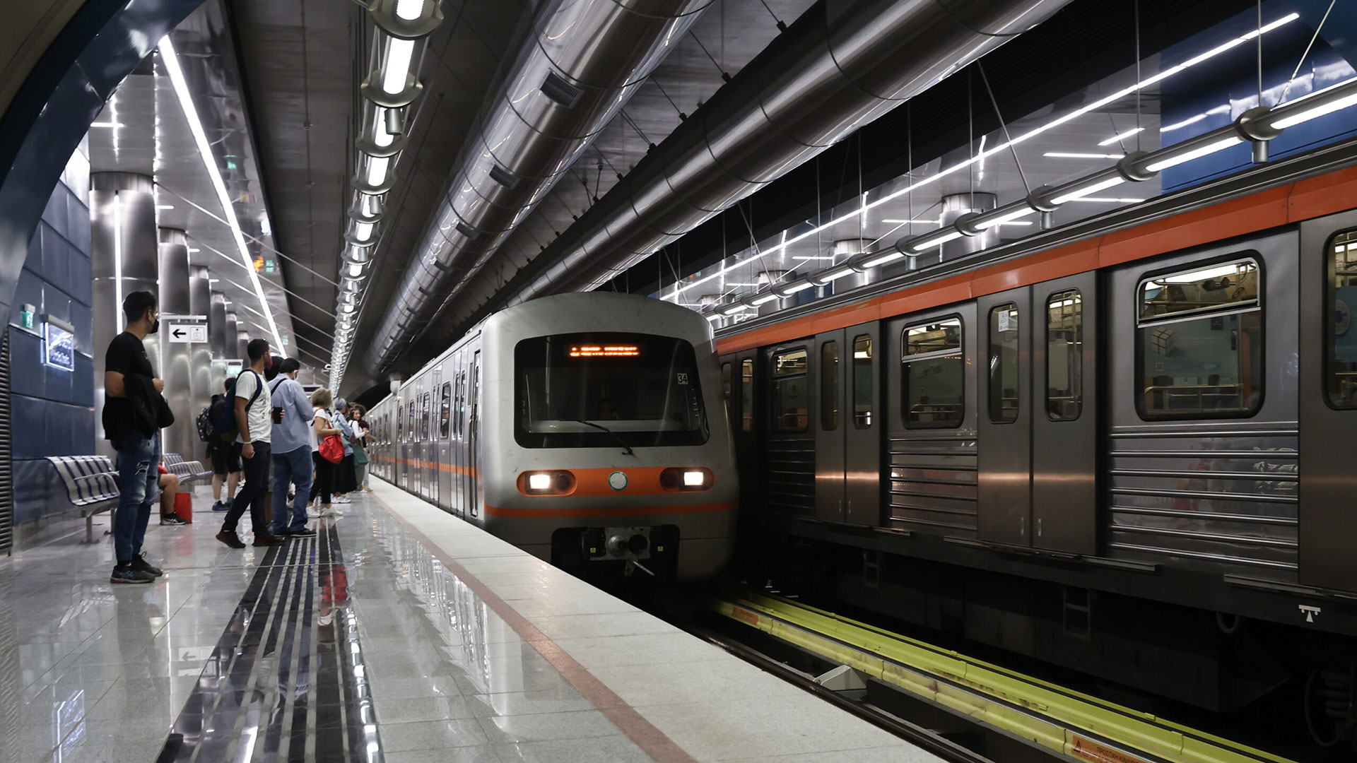Αναστάτωση στον σταθμό του μετρό «Άγιος Αντώνιος»: Νεκρό το άτομο που έπεσε στις ράγες (upd)