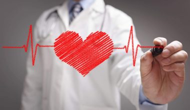 Καρδιολόγοι αποκαλύπτουν: Αυτές είναι οι 5 απλές συνήθειες που προστατεύουν την καρδιά