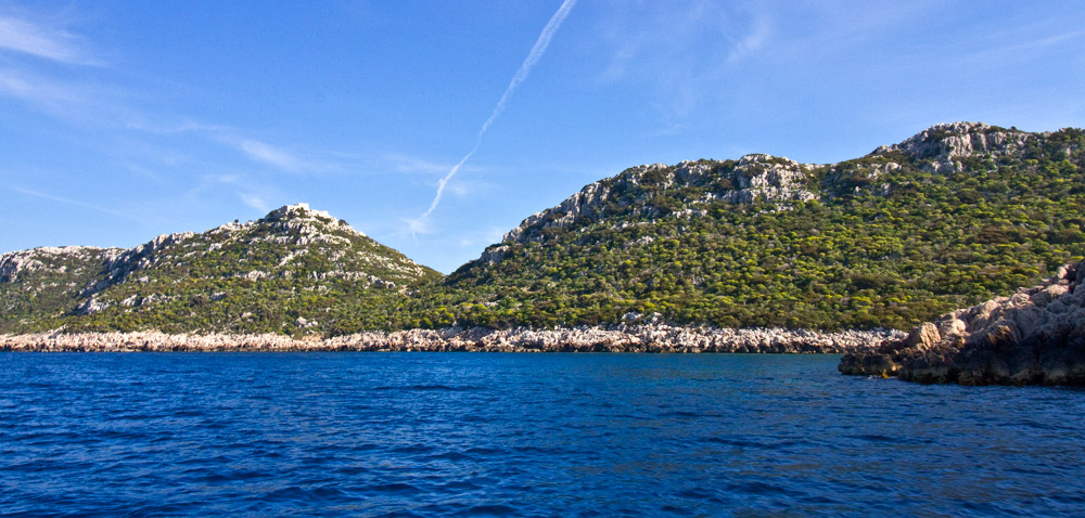 Τουρκικά δημοσιεύματα βάζουν ξανά στο στόχαστρο τη Ρω και το Καστελόριζο