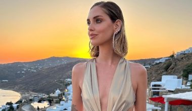 Κιάρα Φεράνι: Αναστάτωσε την Ίμπιζα με topless εμφάνιση – Οι φωτογραφίες των διακοπών της