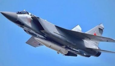 Η Ρωσία σταματά την παραγωγή των Kinzhal και Kh-32 – Αλλάζει προτεραιότητες στα πυραυλικά συστήματα