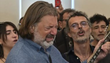 Νίκος Καλογερόπουλος: Με το «Καραϊσκάκης» και δάκρυα το τελευταίο αντίο