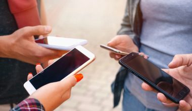 ΕΕΤΤ: «Μπλόκο» στις κρυφές χρεώσεις μέσω τηλεφωνικού λογαριασμού – Τι αλλάζει