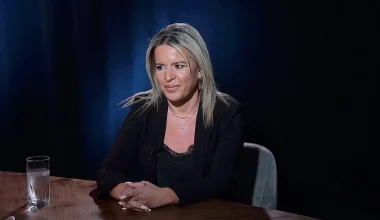«Μαμά! Θέλω να σου πω κάτι»: Η στιγμή που το παιδί της Μ.Αντωνοπούλου τη διακόπτει ενώ βρίσκεται σε ζωντανή σύνδεση