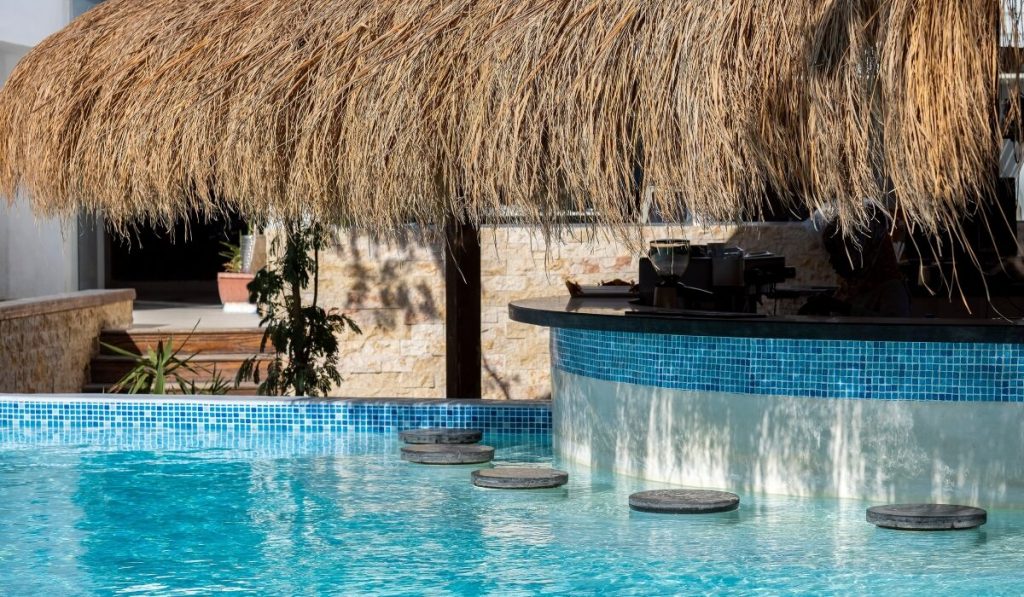 Πάρος: Κάμερες κατέγραψαν τον πνιγμό του 4χρονου στην πισίνα – Τι προβλέπει ο νόμος