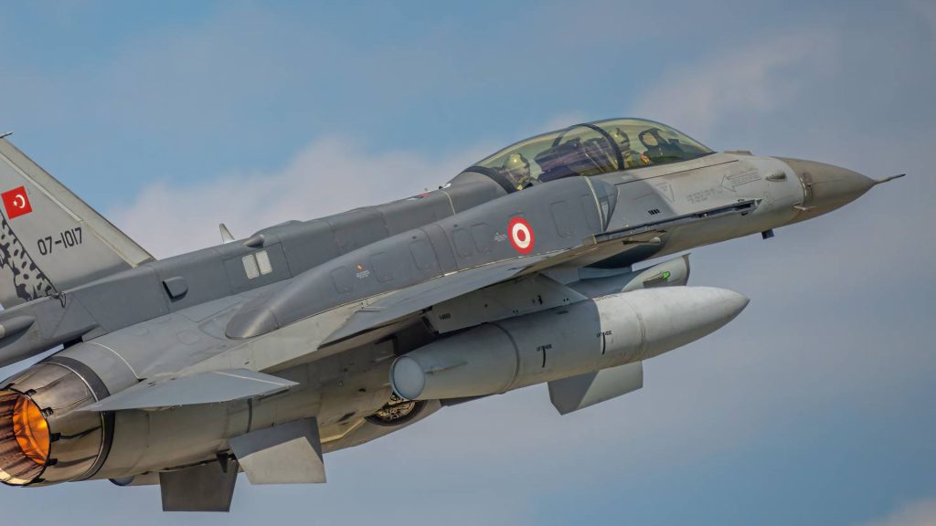Τουρκία: Συνετρίβη μαχητικό F-16 σε εκπαιδευτική πτήση (βίντεο)