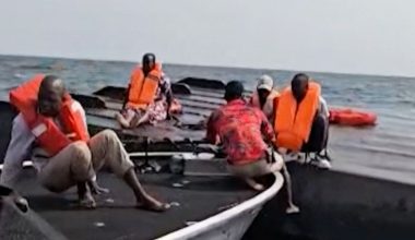 Τουλάχιστον 44 νεκροί μετά την ανατροπή του φέρι μποτ που μετέφερε 120 επιβάτες στη Ζιμπάμπουε