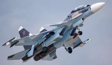 Ρωσικά Su-30SM αφάνισαν κτίρια με Ουκρανούς στρατιώτες σε περιοχές του Χαρκόβου – Δείτε βίντεο