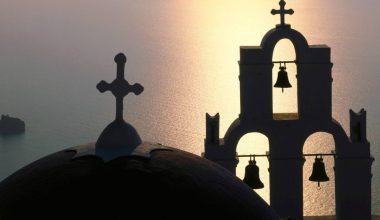 Ποιοι γιορτάζουν τον Δεκαπενταύγουστο: Τα ονόματα που πολλοί ξεχνούν