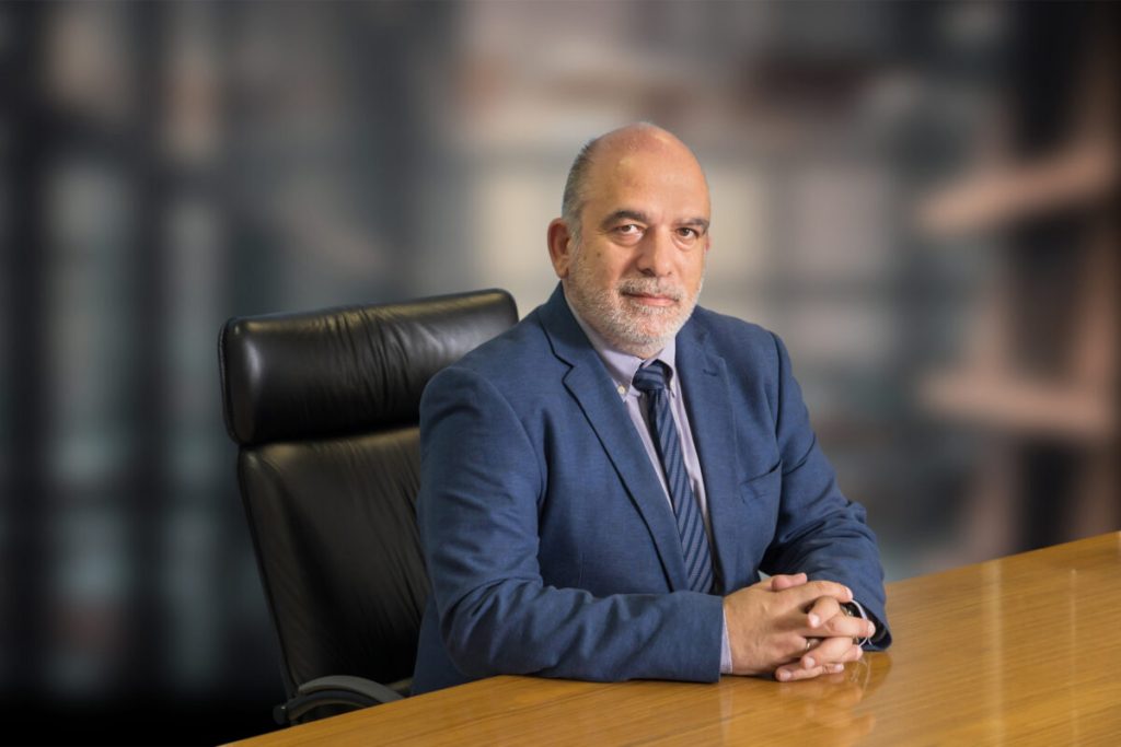 «Έφυγε» από τη ζωή ο πρόεδρος της Εθνικής Επιτροπής Τηλεπικοινωνιών και Ταχυδρομείων, Δημήτρης Βαρουτάς