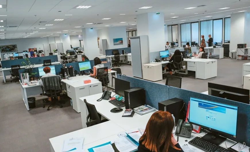 Δημόσιο στα 68: Παράταση εργασιακού βίου αντί για ανανέωση