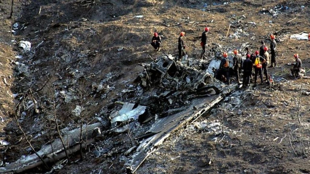 Σαν σήμερα το 2005 η συντριβή του Boeing 737-300 της Helios Airways στο Γραμματικό που συγκλόνισε Ελλάδα και Κύπρο