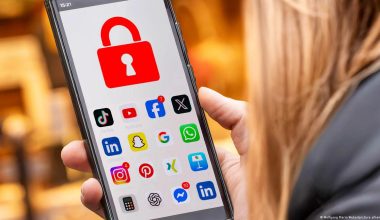 «Φρένο» στην απαγόρευση των social media για τα ανήλικα κάτω των 15 στη Γαλλία – Ποιος ο λόγος