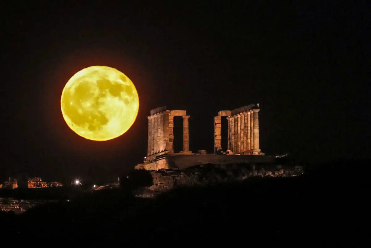 Πανσέληνος Αυγούστου 2026: Ελεύθερη είσοδος σε 126 αρχαιολογικούς χώρους και μνημεία