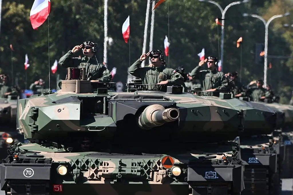 Πολωνία: «Σύντομα ο μεγαλύτερος και ισχυρότερος στρατός στην Ευρώπη», λέει ο Τουσκ