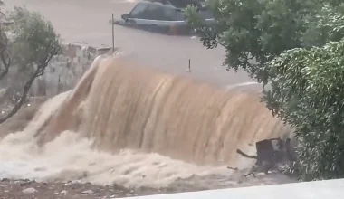 Ανατολική Μάνη: Η νεροποντή σάρωσε τα πάντα – Χείμαρροι οι δρόμοι, αυτοκίνητα στη θάλασσα και μεγάλες ζημιές (φώτο)
