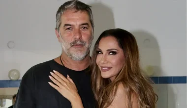Στην Πάρο η Δ.Βανδή με τον Β.Μπισμπίκη – «Φύγαμε από την Κρήτη, αλλά η Κρήτη δεν έφυγε ποτέ από εμάς» (βίντεο)