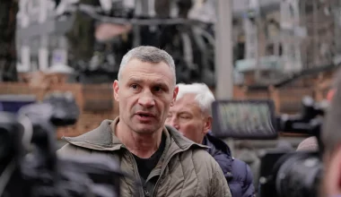 Βίταλι Κλίτσκο: Κρούει τον «κώδωνα» του κινδύνου ο Δήμαρχος του Κιέβου – Η αναφορά του στους πυραύλους της Ρωσίας