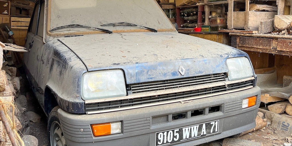 Renault του 1982 έμεινε κλεισμένο για 43 χρόνια – Το ποσό με το οποίο πουλήθηκε