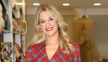 Τ.Θεωνά: Η τρυφερή φωτογραφία με τον γιο της στην παραλία