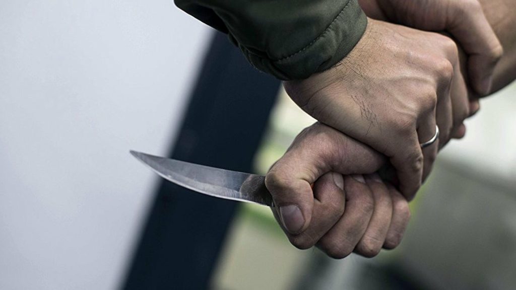 17χρονος στο Μενίδι γλίτωσε από του «Χάρου τα δόντια»: Ανήλικοι Ρομά του επιτέθηκαν με μαχαίρι (βίντεο)