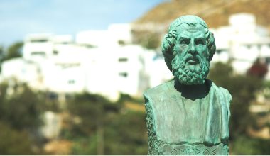 Τούρκοι αρχαιολόγοι δηλώνουν συγκλονισμένοι: Λένε ότι εντόπισαν τη σπηλιά του Ομήρου – Πού βρίσκεται (βίντεο)