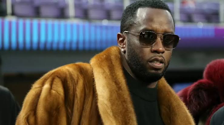 Το όνομα του Diddy στη λίστα των μαρτύρων για τη δολοφονία του Tupac