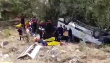 Τουρκία: Τέσσερις νεκροί και δέκα τραυματίες από πτώση μίνι λεωφορείου σε χαράδρα (βίντεο)
